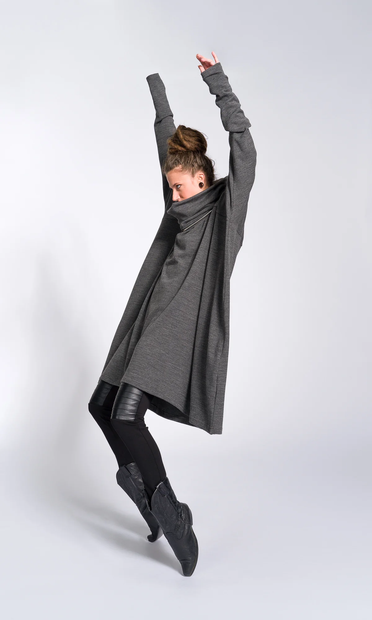Asymmetric Detachable Collar Knit Tunic - Image 9