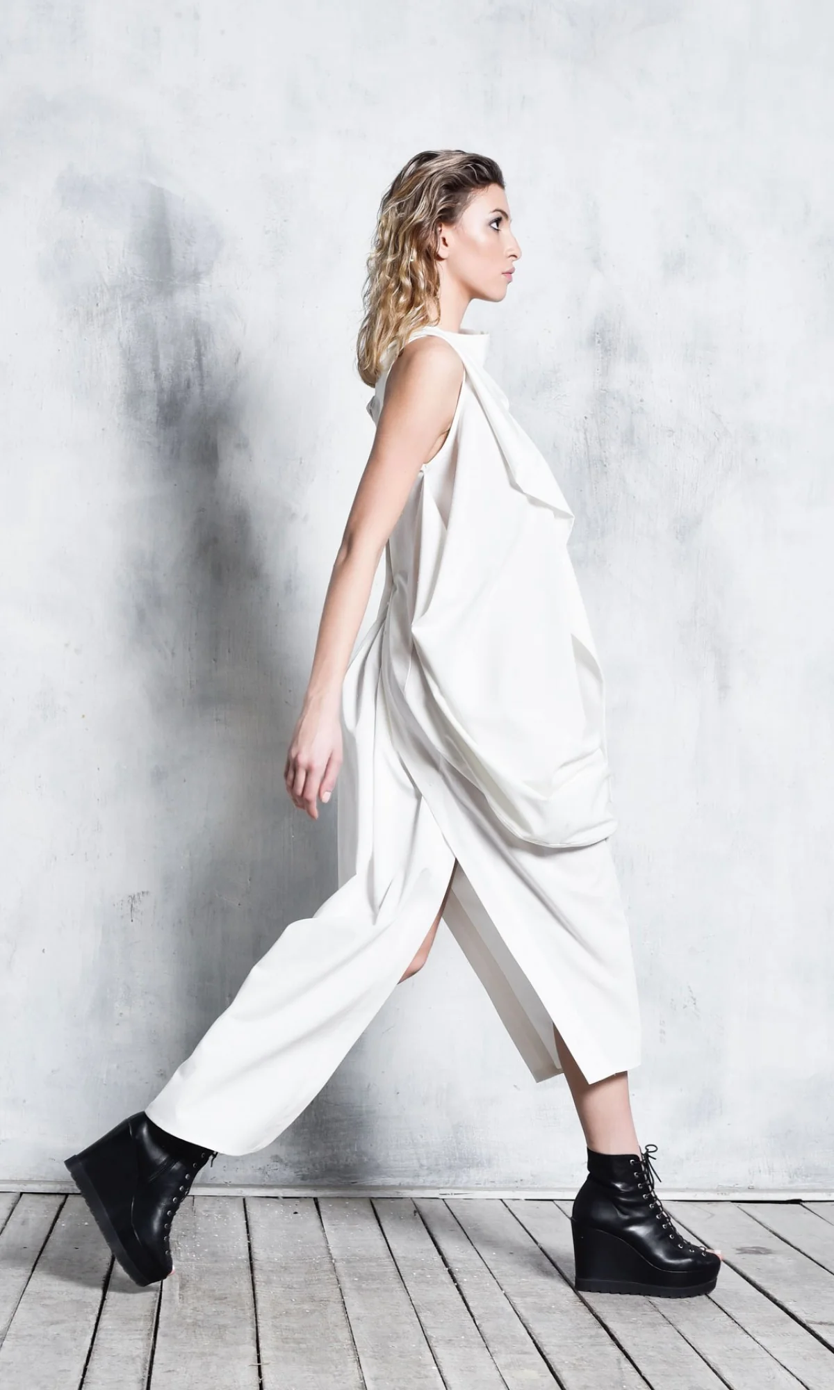 Asymmetric Sleeveless Dress - Image 5