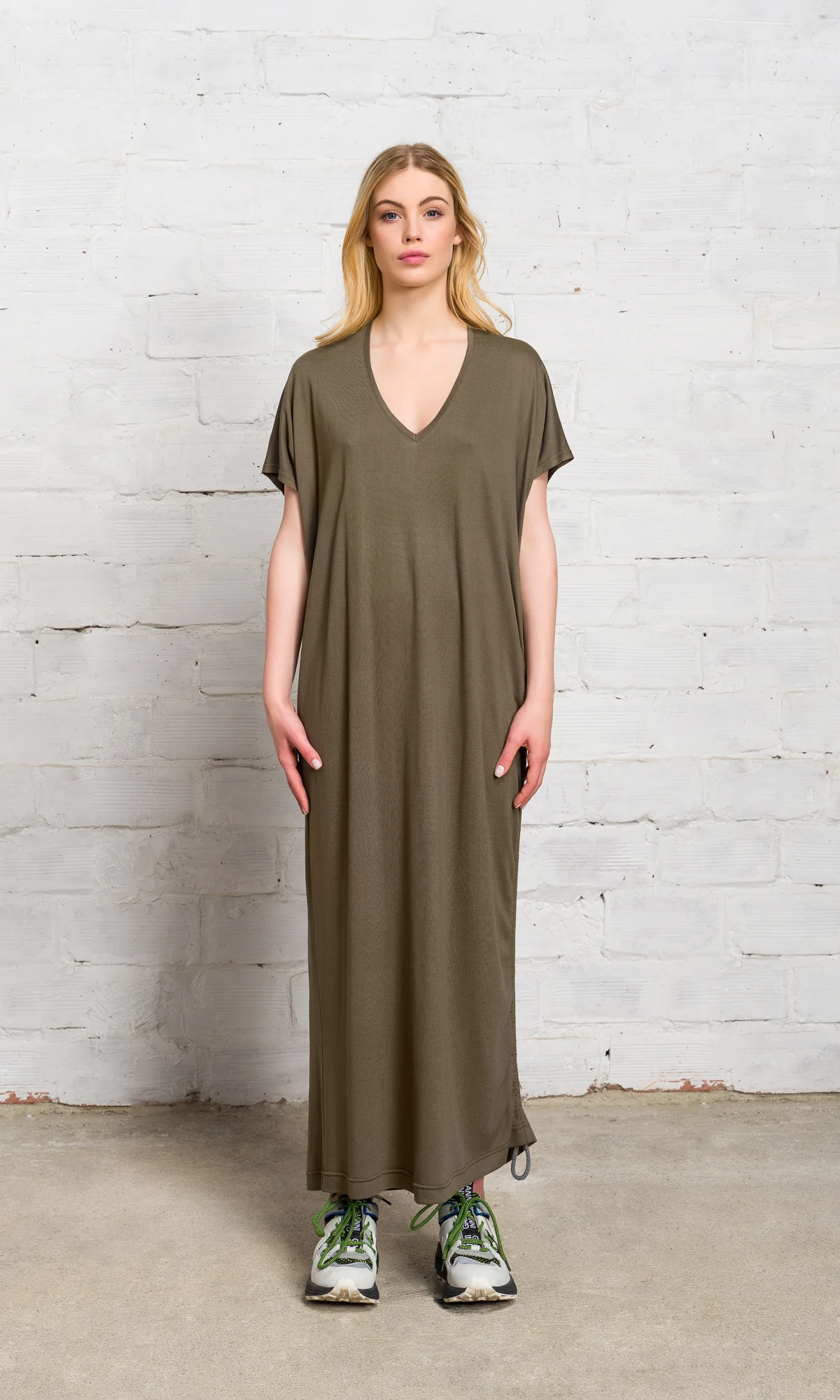 Casual Maxi Dress with Adjustable Drawstring - Image 2