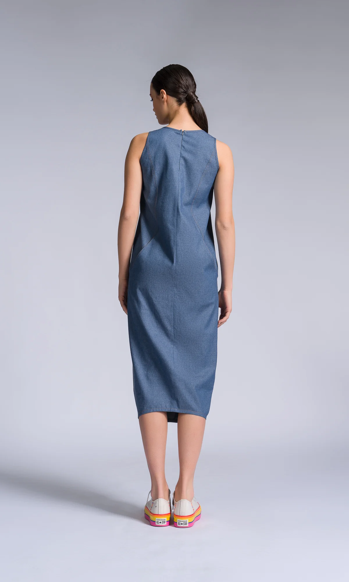 Chambray Dress with Twisted Pleat - Image 5