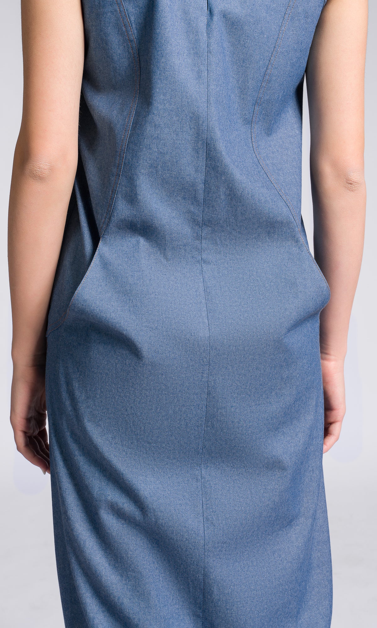 Chambray Dress with Twisted Pleat - Image 8