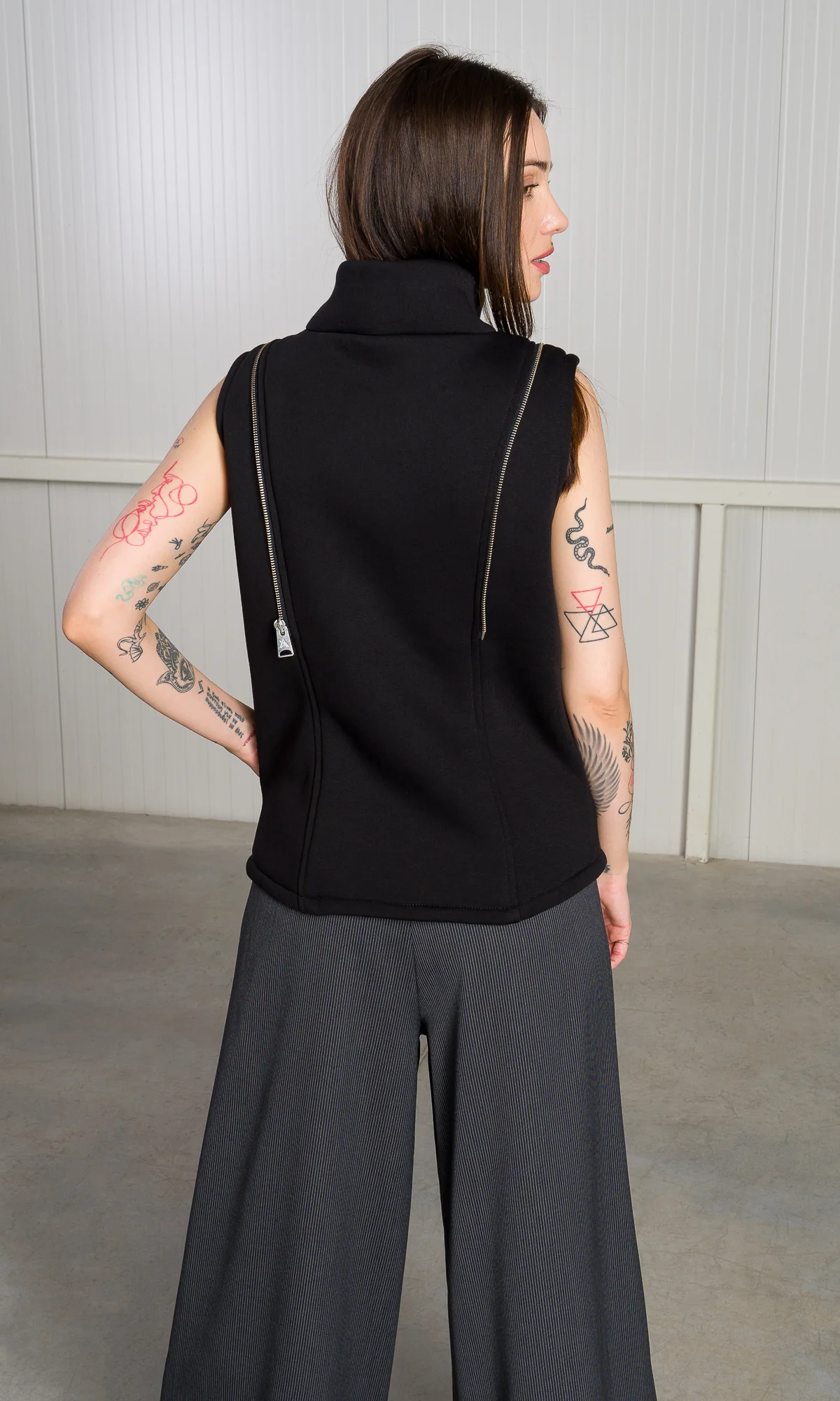 Cotton Fleece Jacket with Detachable Sleeves - Image 8
