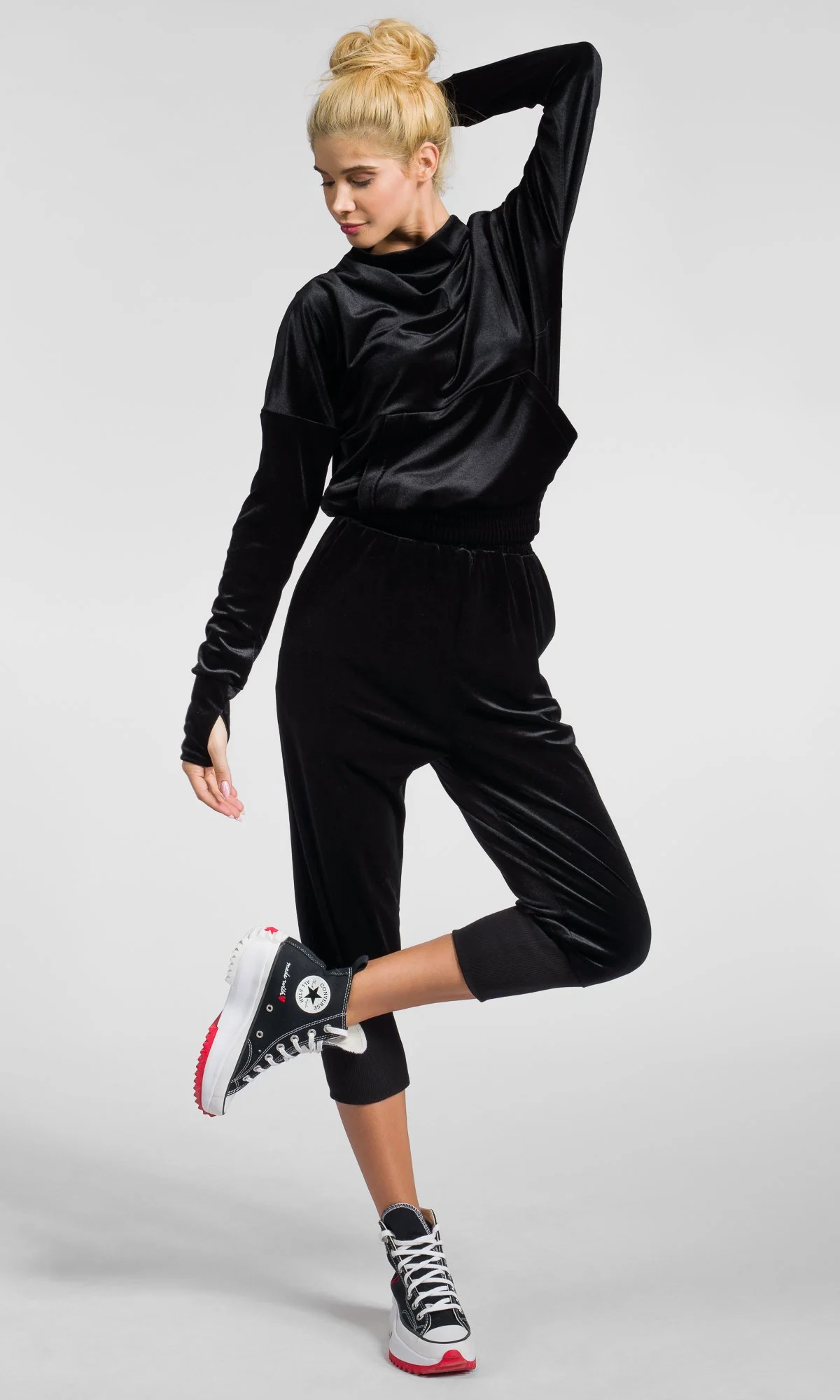 Cropped Velvet Pants with Rib Cuffs - Image 3