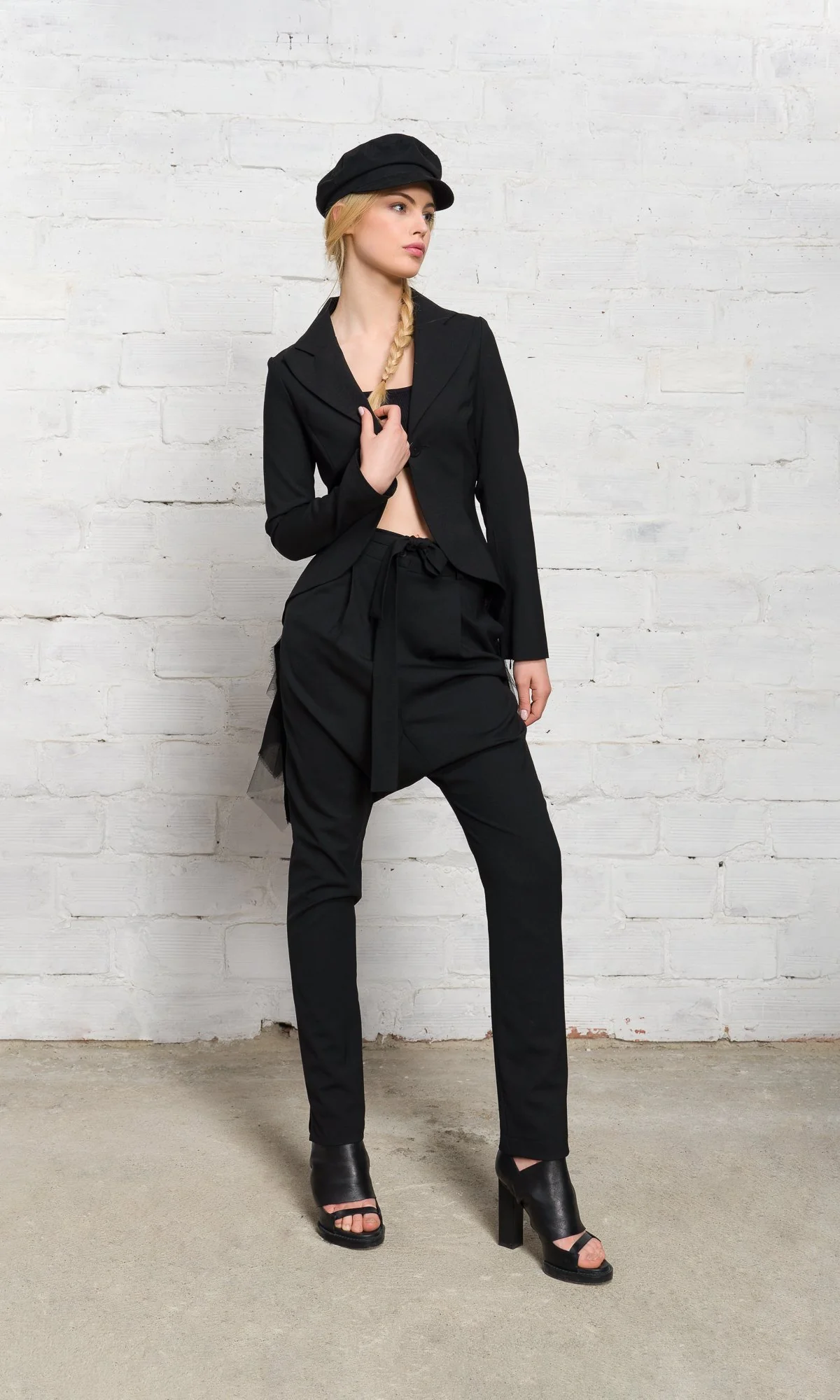 Cutaway Closure Peplum Blazer with Tulle - Image 10
