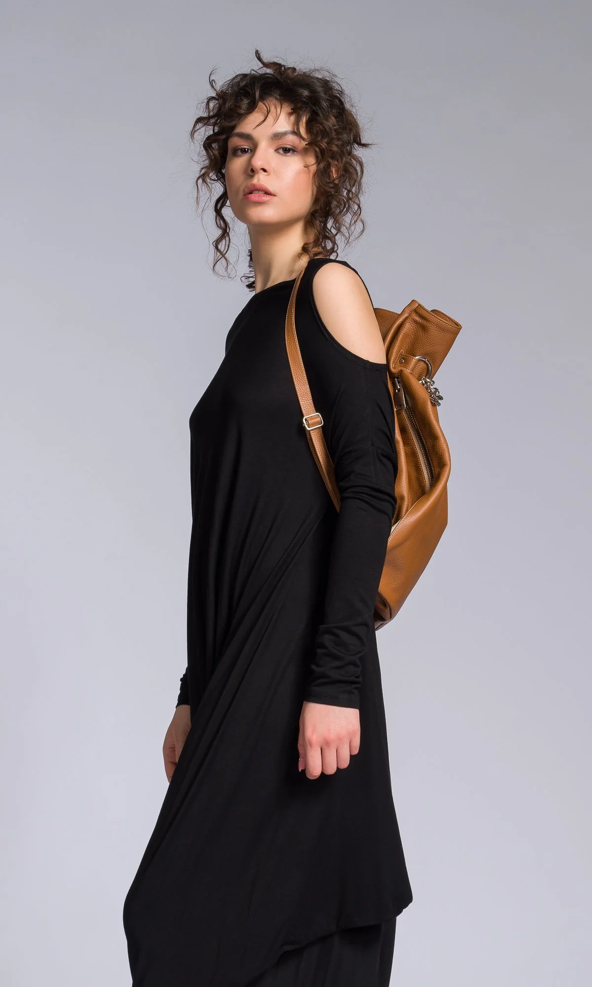 Leather Bucket Backpack with Chain - Image 4