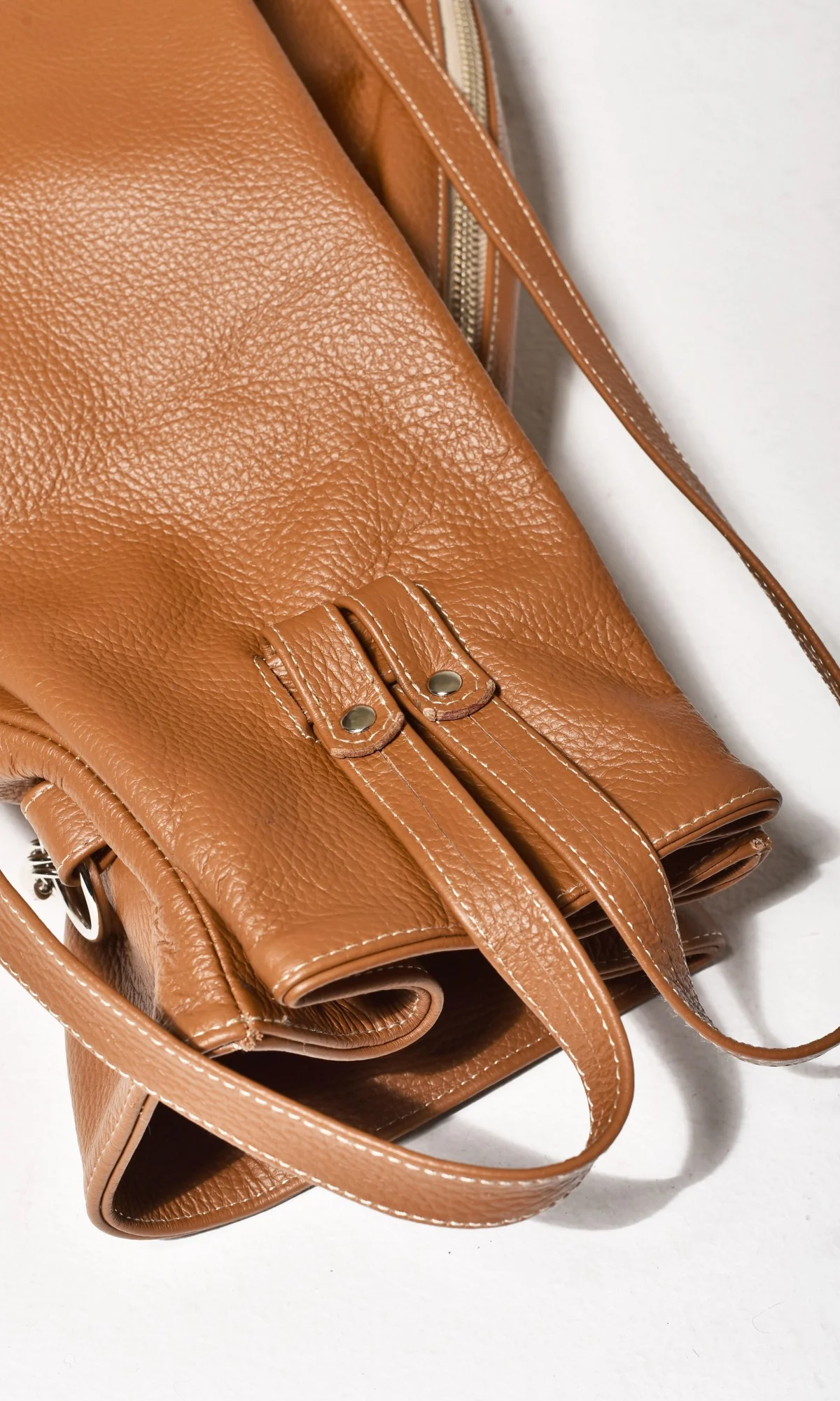 Leather Bucket Backpack with Chain - Image 9