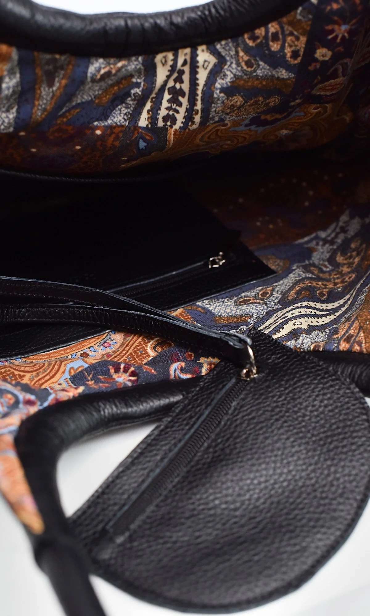 Leather Tote Bag with Key Pouch - Image 4