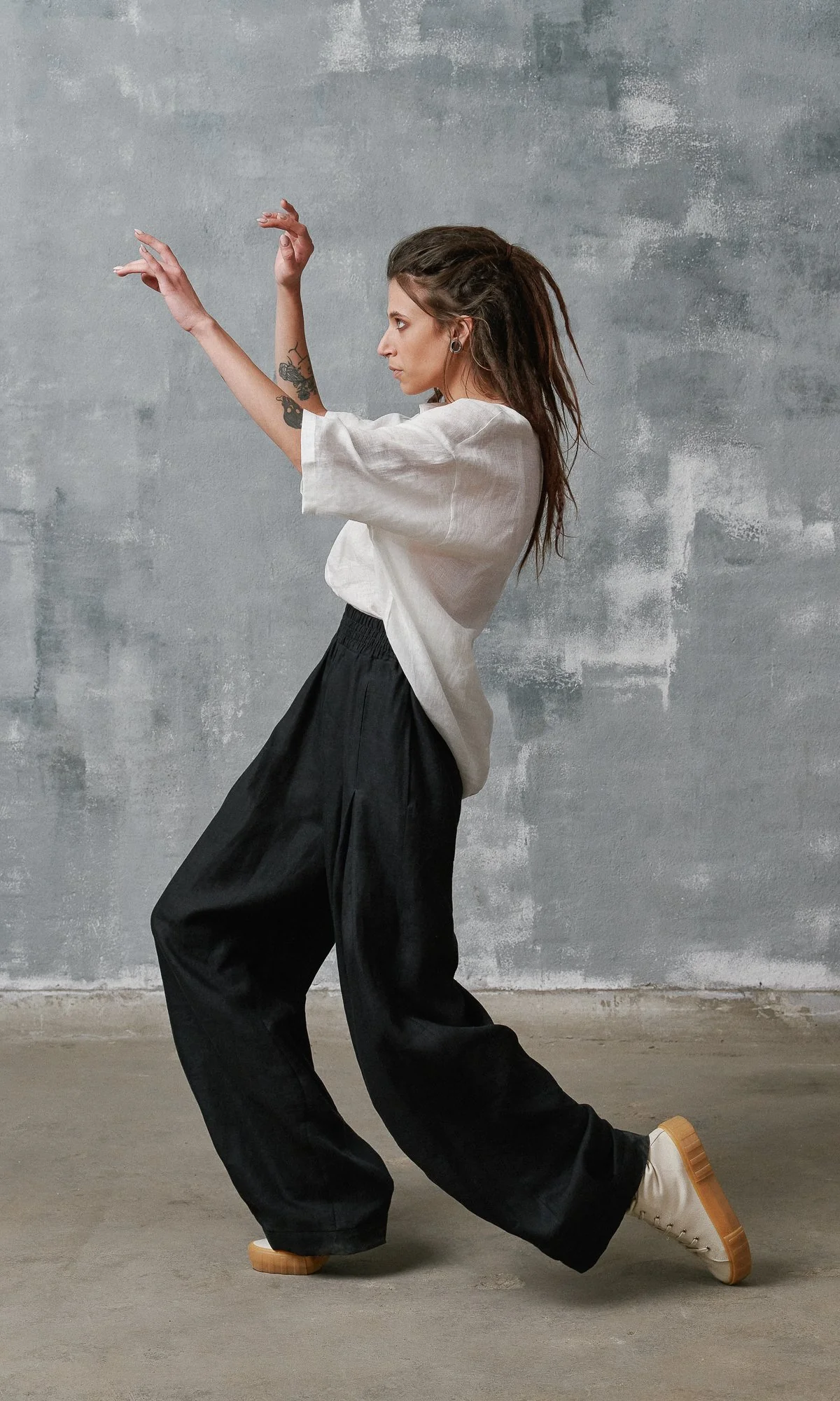 Linen Tuck Pants - Image 8
