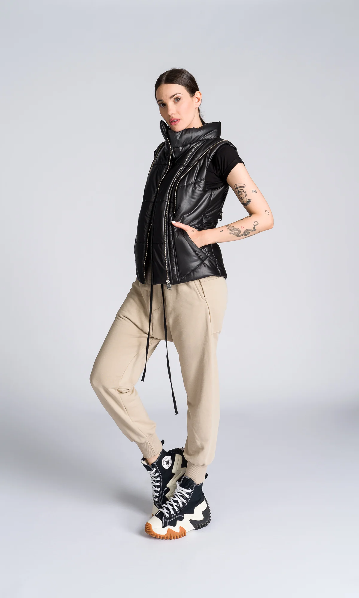 Quilted Jacket with Detachable Sleeves - Image 6
