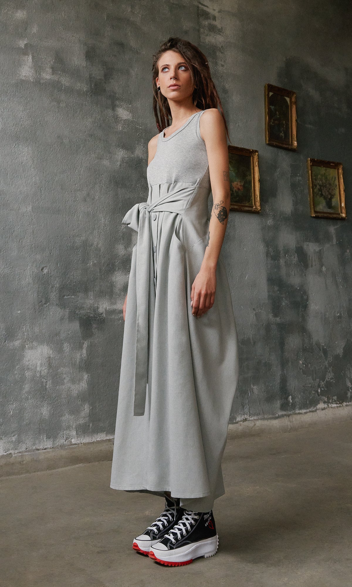 Sleeveless Mixed Dress with Belt - Image 2