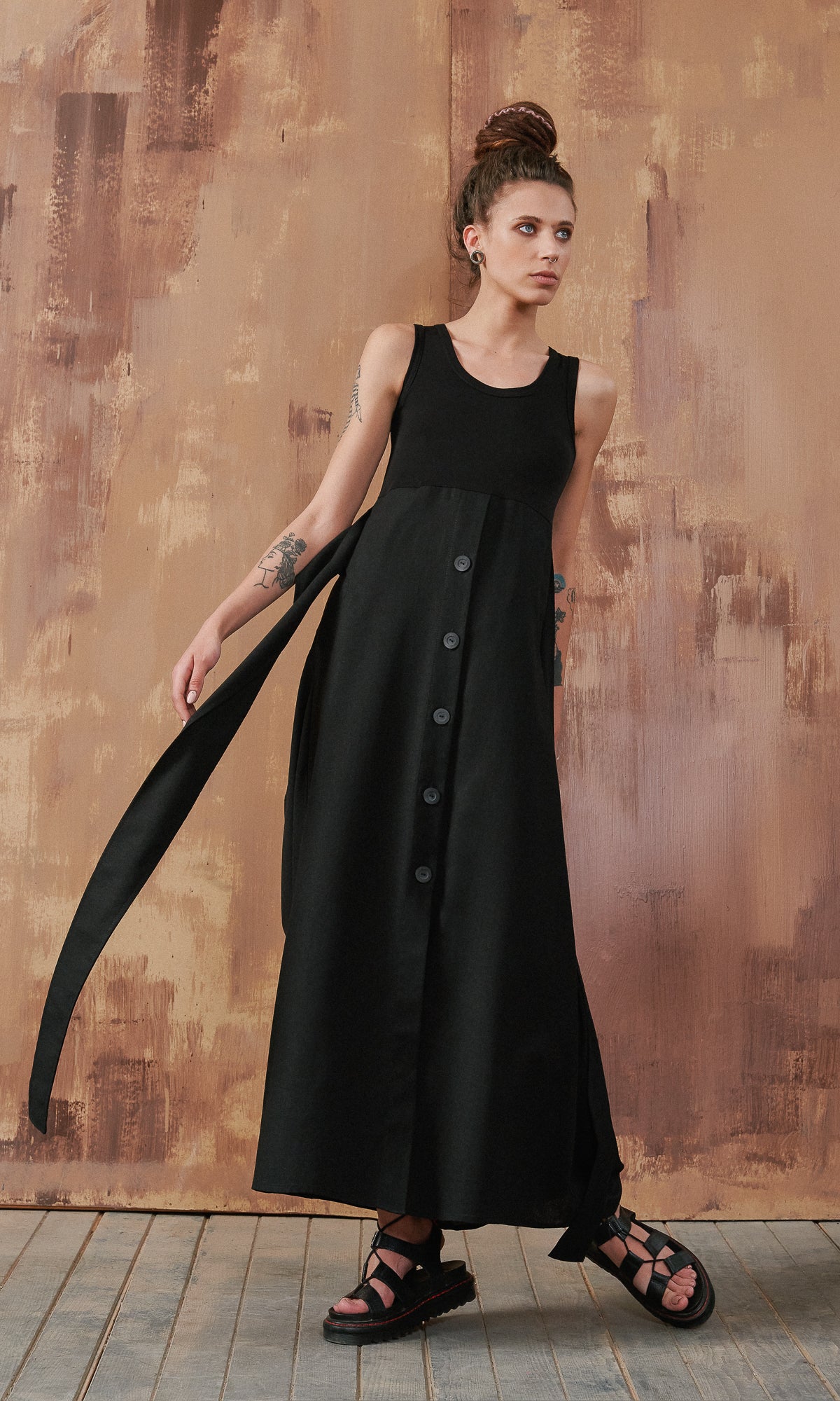 Sleeveless Mixed Dress with Belt - Image 5
