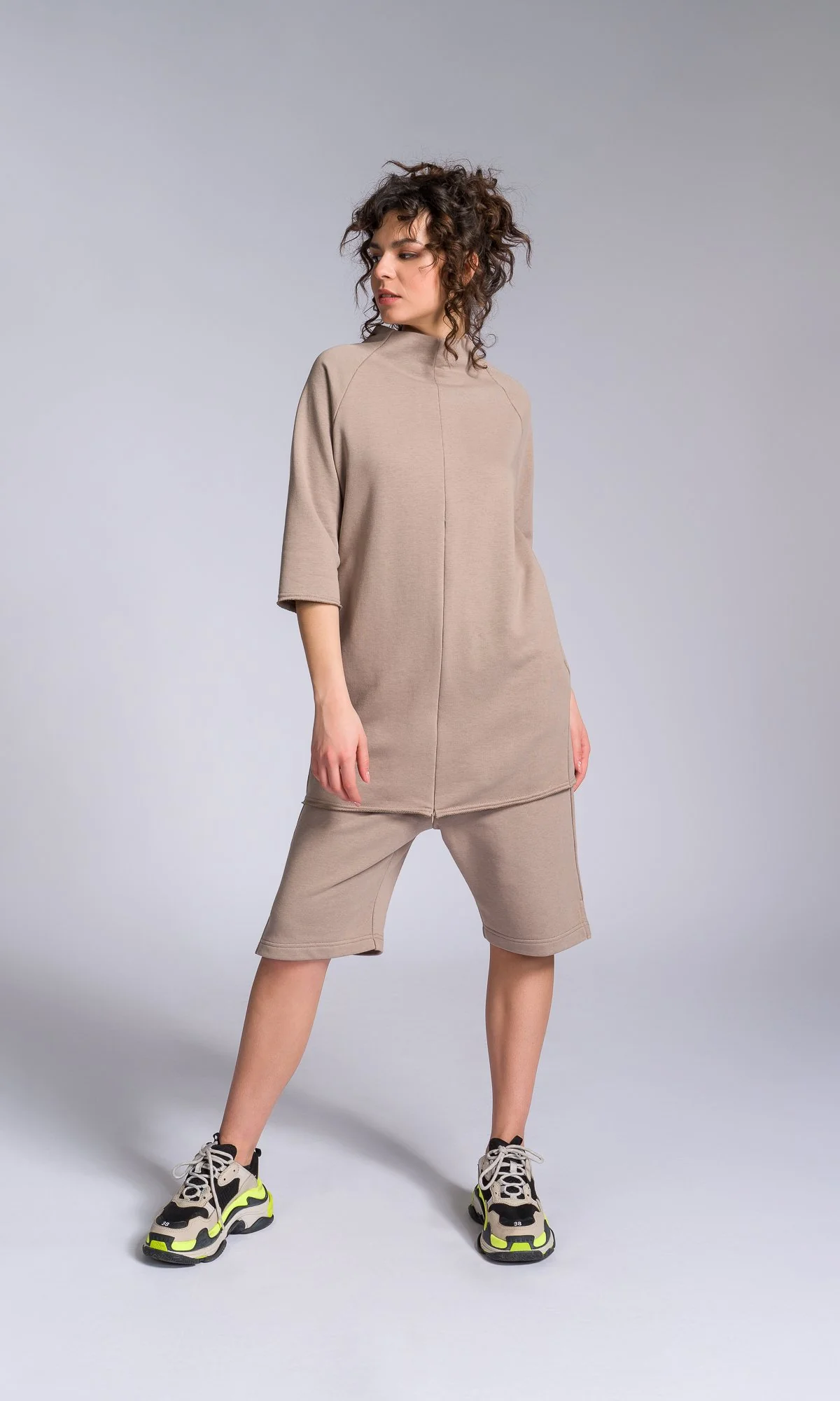 Straight Tunic Sweatshirt with Zipper Slits - Image 7