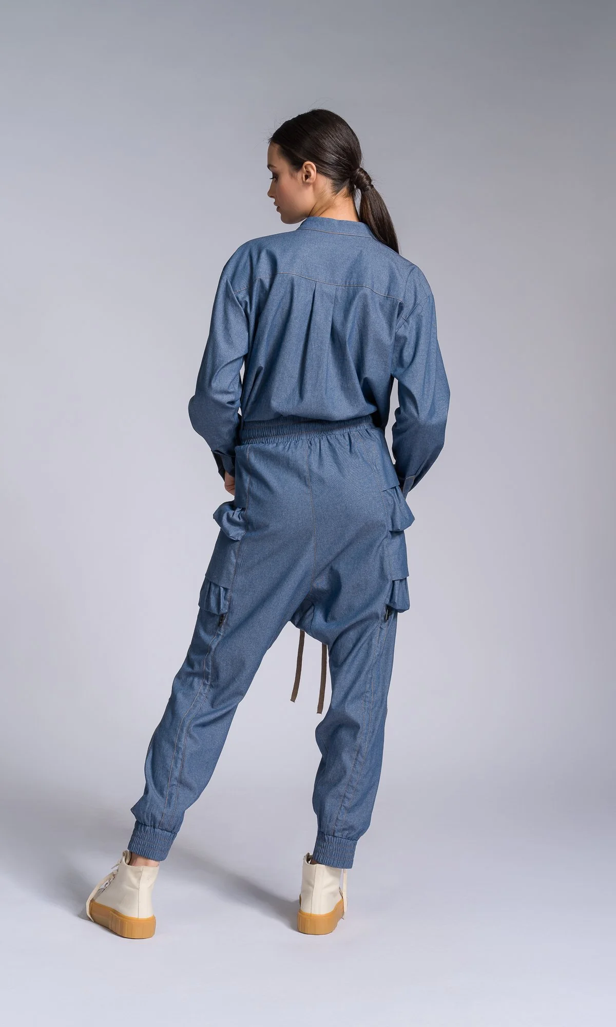 Two-piece Set of Chambray Pants and Shirt with Layered Cargo Pockets - Image 9