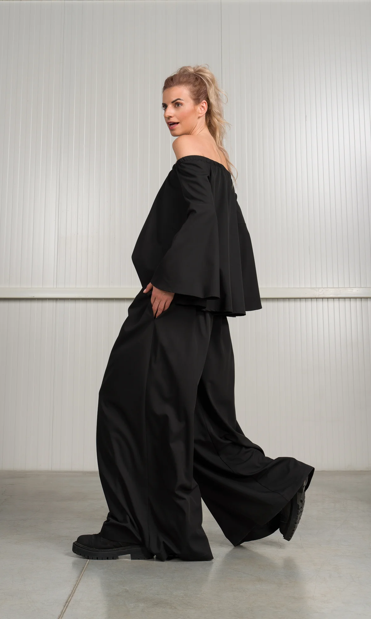 Two-piece Set of Off-Shoulder Blouse and Skirt Pants - Image 3